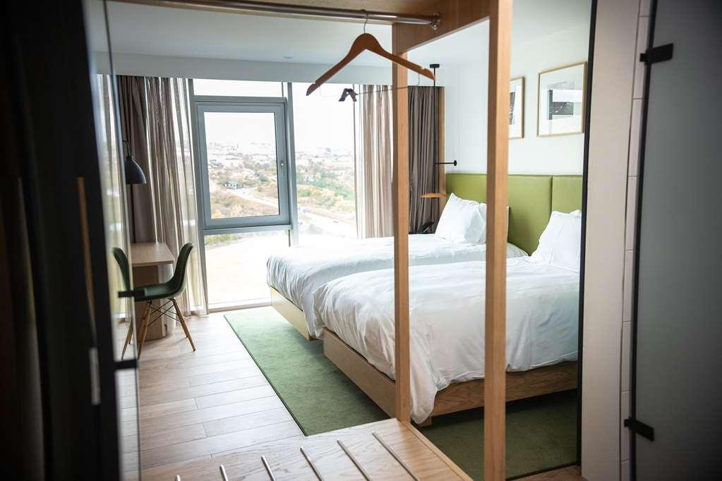 Hilton Garden Inn Faroe Islands Tórshavn Habitación foto